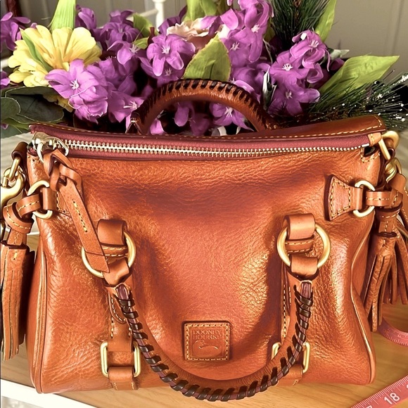 👜 Dooney & Bourke Vtg Florentine Leather Satchel with Gold Hardware  10x9x4.5” - Picture 12 of 17